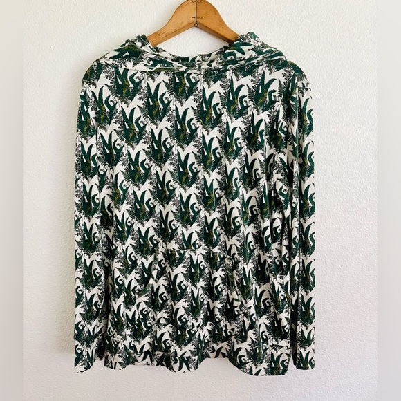 kate quinn Tops - Kate Quinn Womens Modal Fern Print Lightweight Hoodie Sweater M